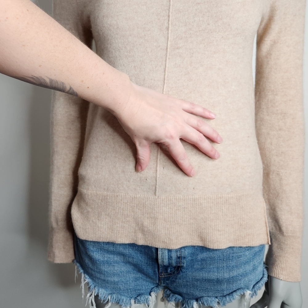 InCashmere 100% Cashmere Cream Slim Fit Crewneck Sweater Size M - Picture 5 of 14